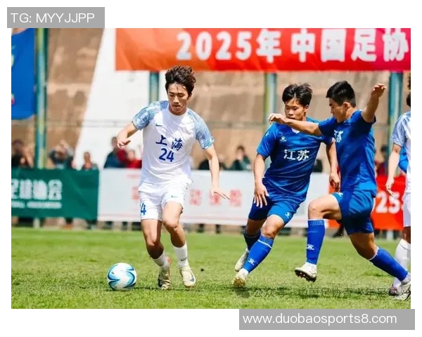 南通足球队奋勇争先展现风采助力城市体育发展与文化繁荣